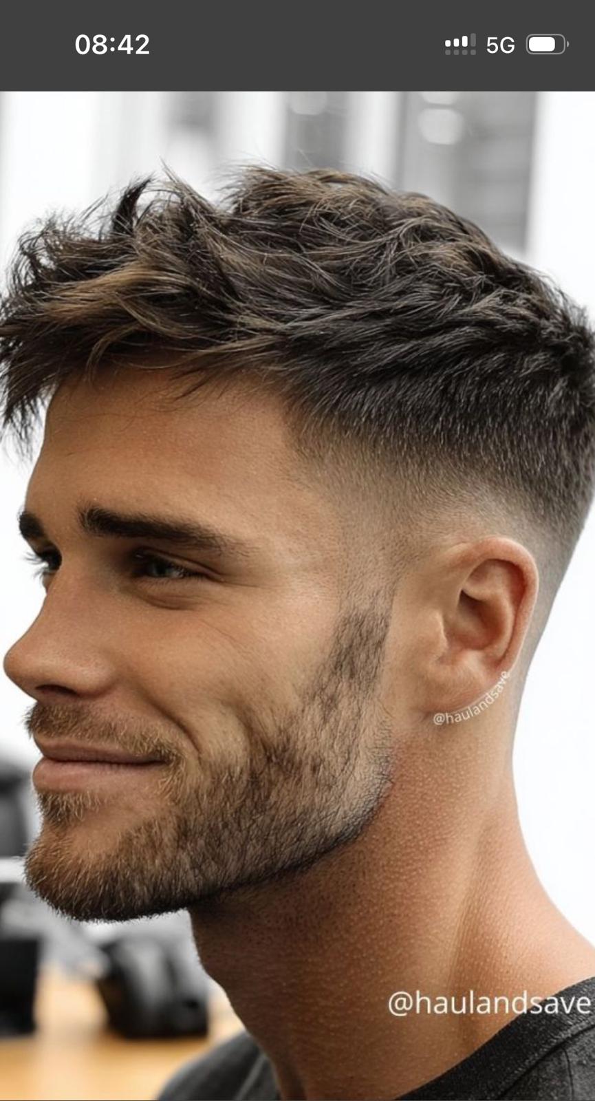 Coupe homme stylisée réalisée au salon