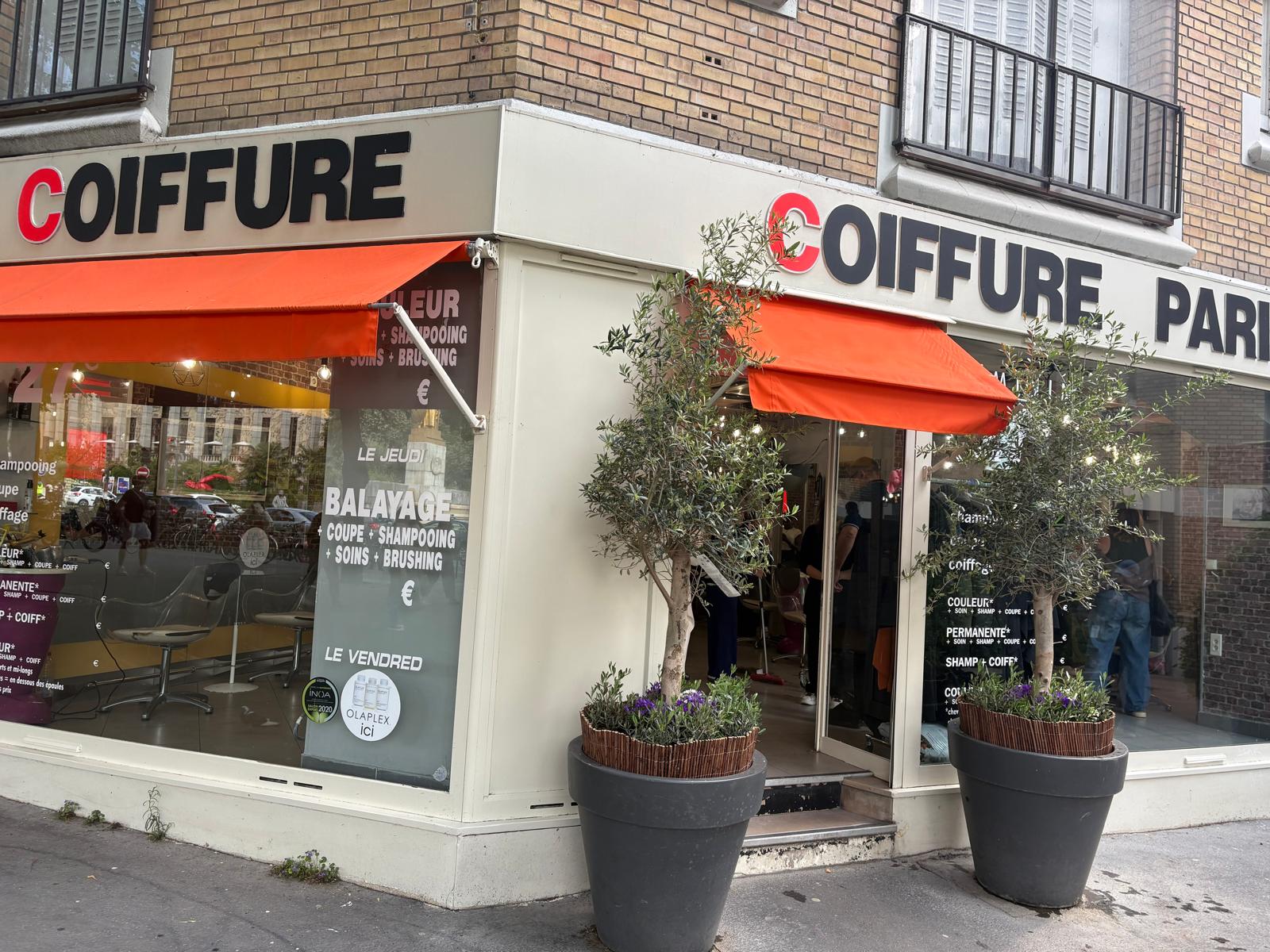 Espace intérieur du salon de coiffure Coiffure Paris